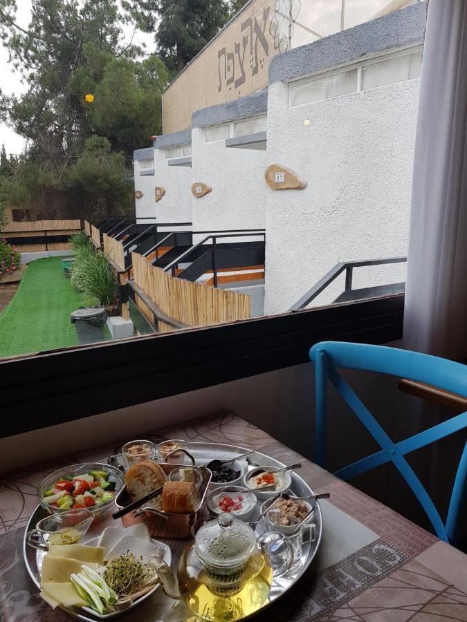 Eretzefat Hotel Safed Bagian luar foto